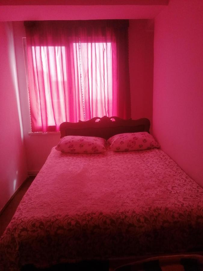 Good Luck Appartement Jerevan Buitenkant foto